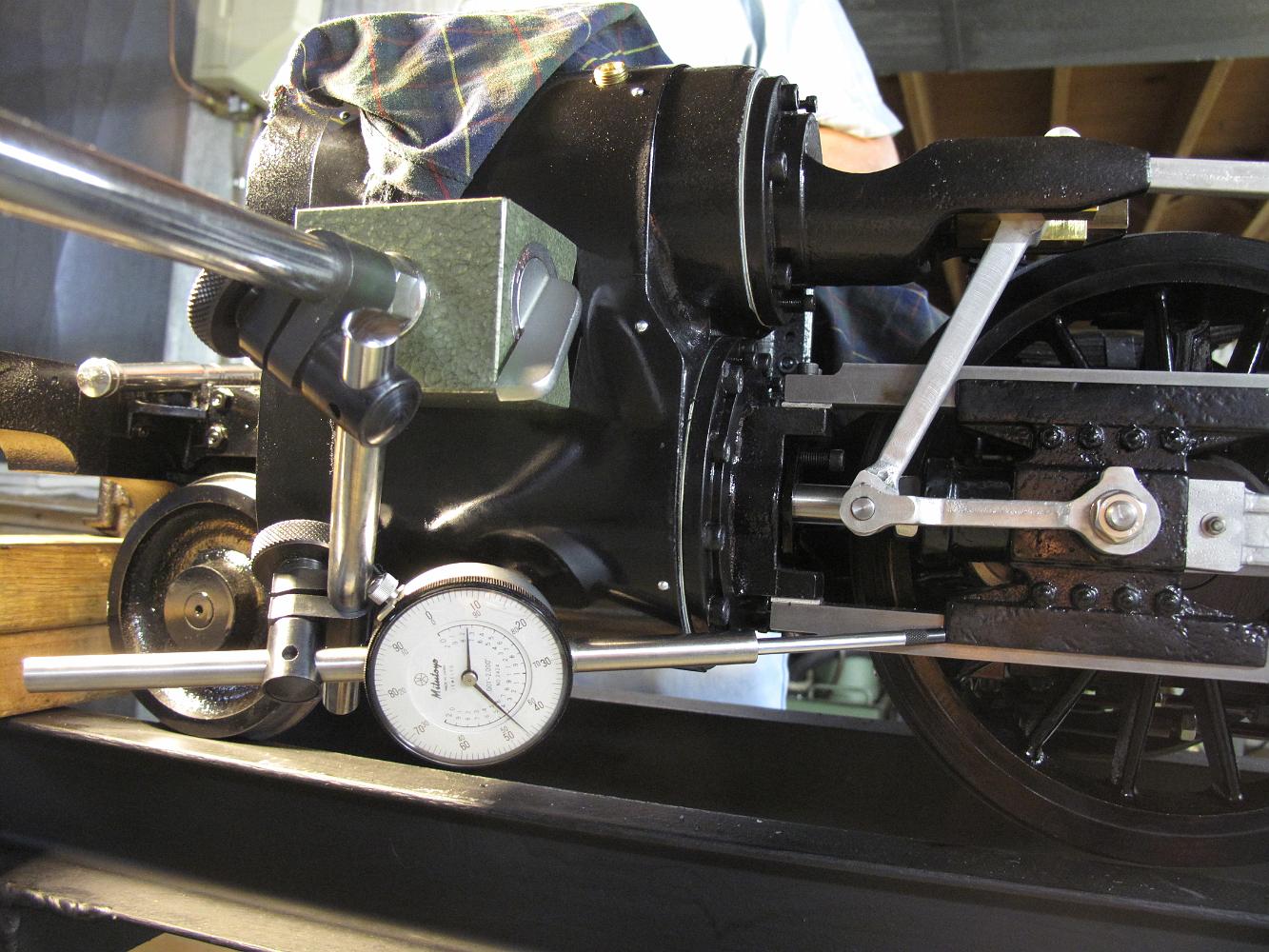 ValveAssemblyFinishedFirstRunOnAir9Dec09 002